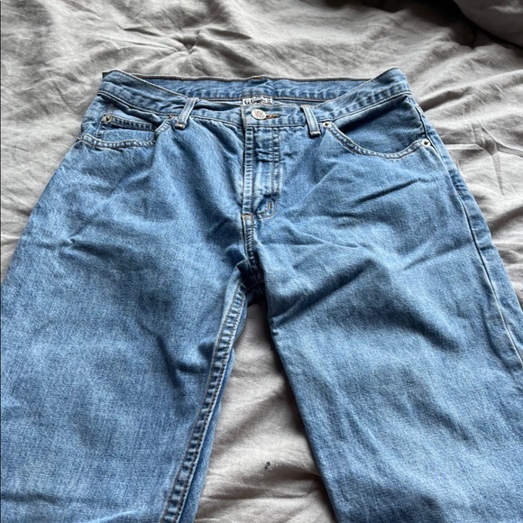 Guess Jeans Size 28 - Picture 3 of 4